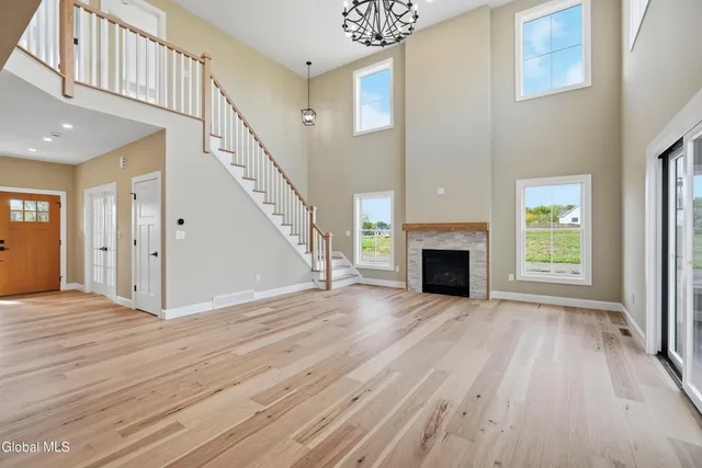 $825,000 | 2 Welding Way, Cohoes, NY 12047