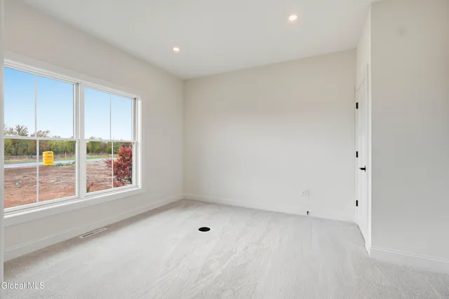 $825,000 | 2 Welding Way, Cohoes, NY 12047