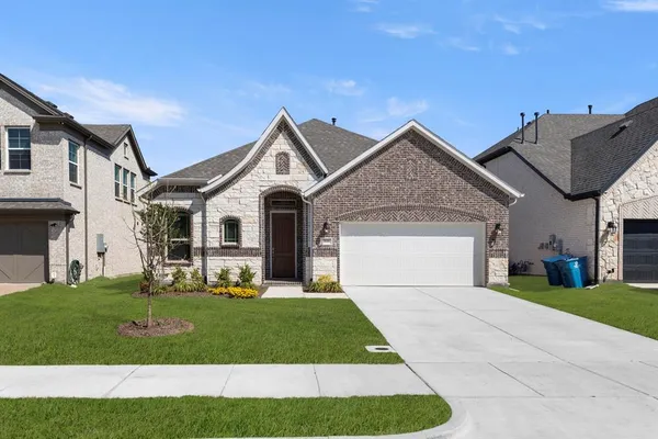$499,000 | 3800 Lochwood Drive, Rowlett, TX 75088