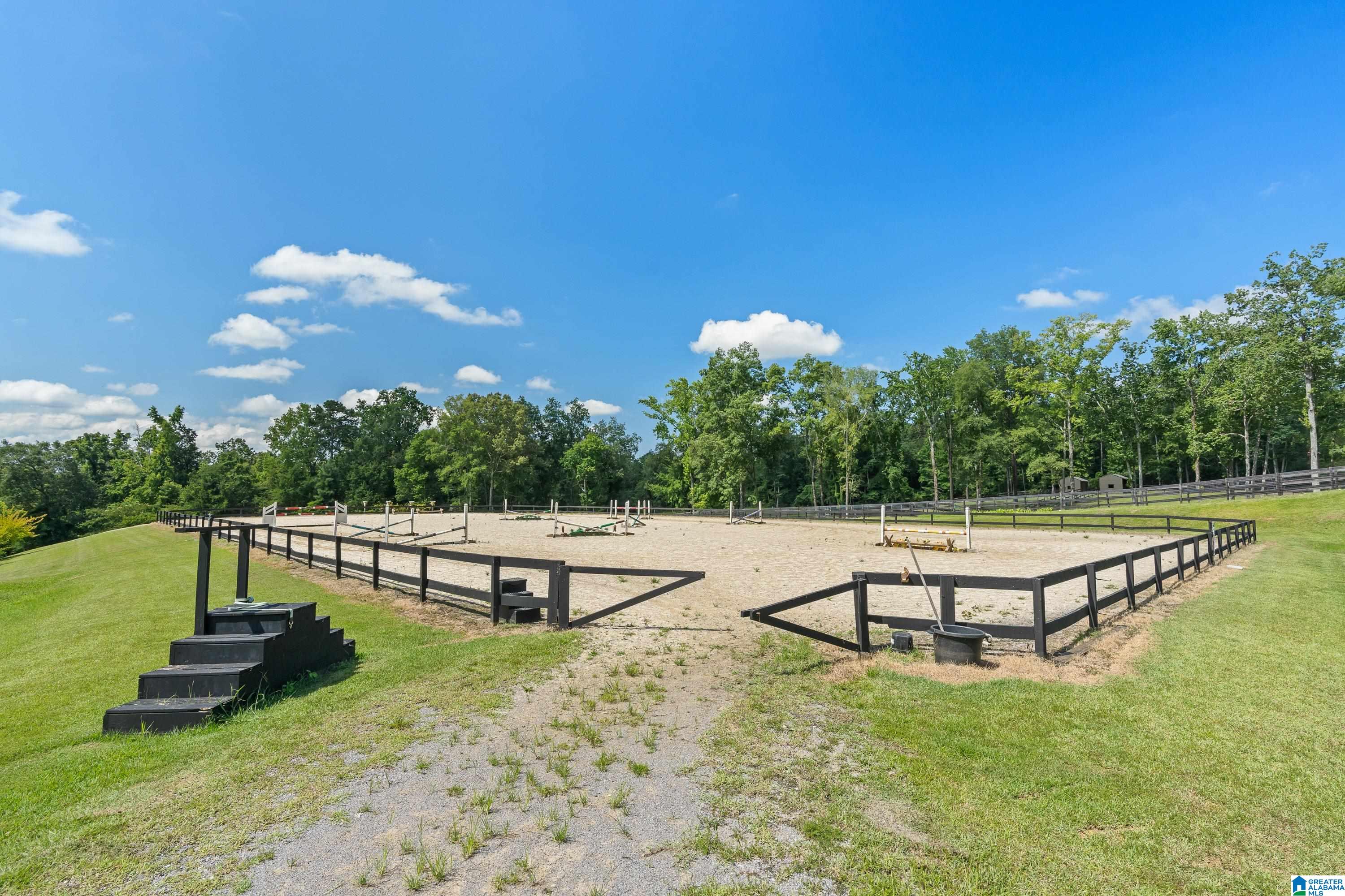 3219 Karl Daly Road Birmingham, AL 35210 - Photo 7 of 100