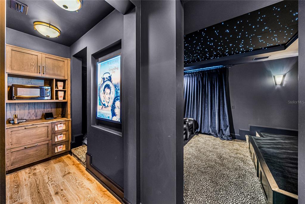 2903 West Hawthorne Road Tampa, FL 33611 - Photo 48 of 82 Gallery Image 48