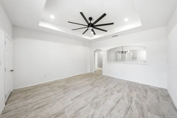 $290,000 | 717 Avenue C, Seguin, TX 78155
