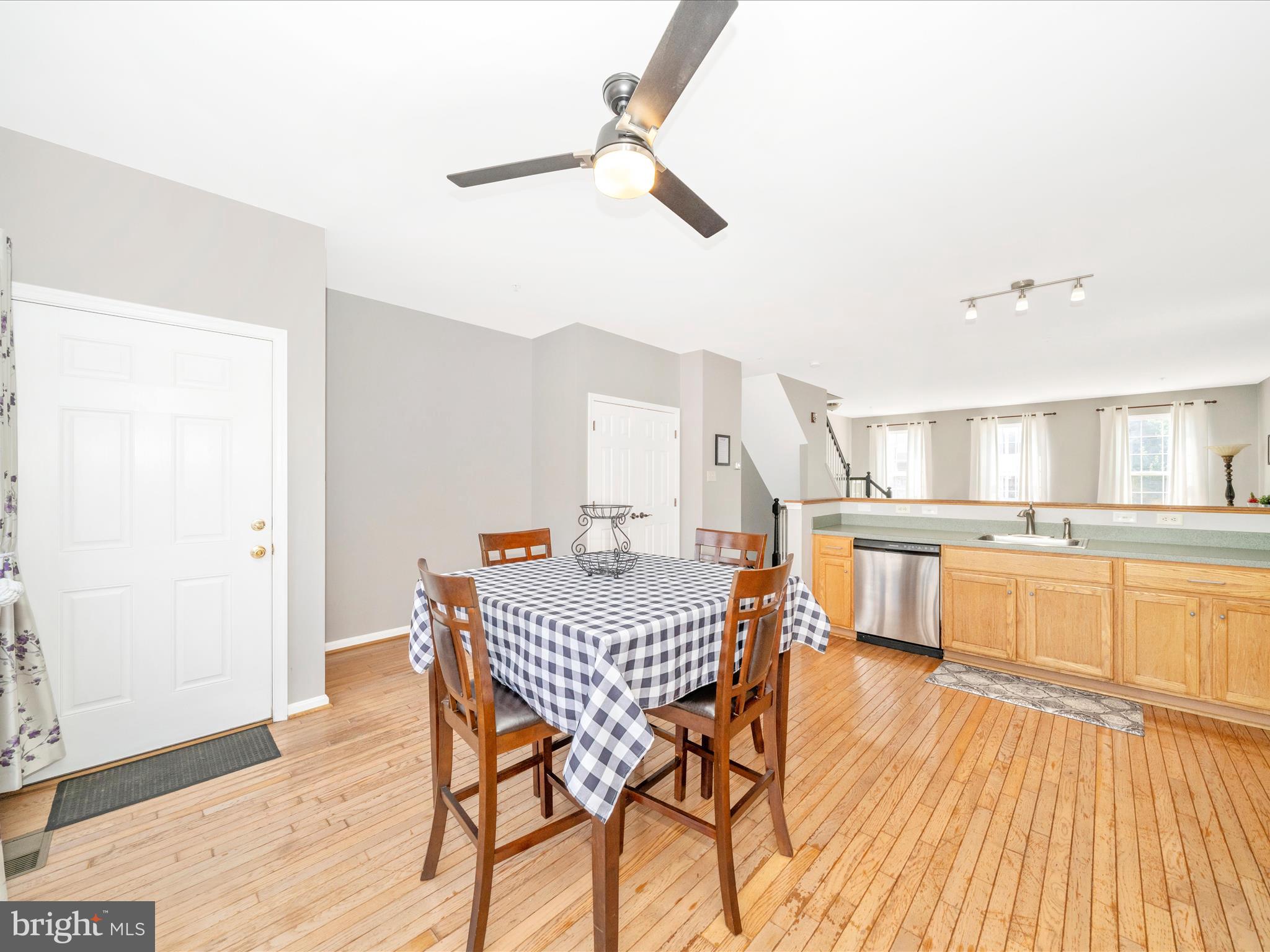 514 Ellison Court Frederick, MD 21703 - Photo 26 of 53 Dining Area