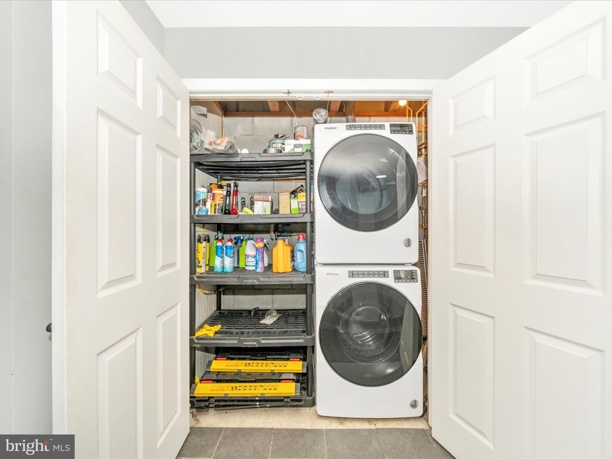 514 Ellison Court Frederick, MD 21703 - Photo 39 of 53 a utility room with dryer and washer