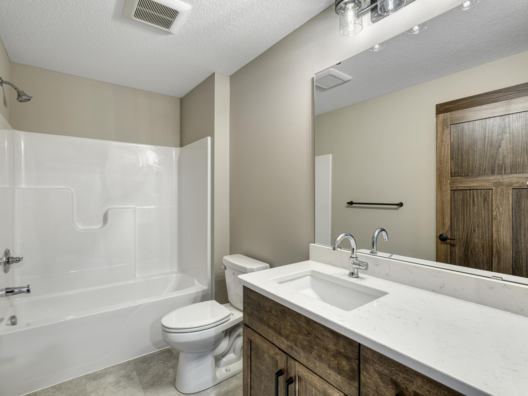 230 South Chestnut Street Ellsworth, WI 54011 - Photo 12 of 15