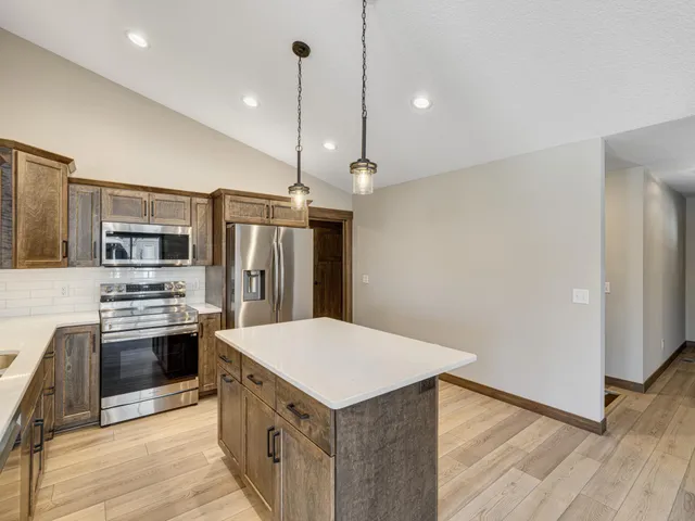 $364,900 | 230 South Chestnut Street, Ellsworth, WI 54011