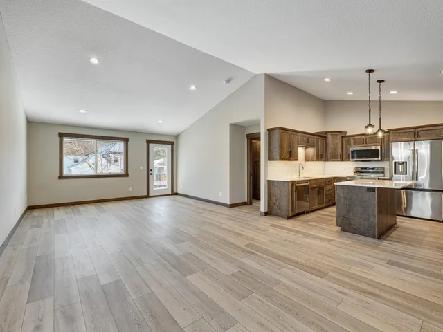 $364,900 | 230 South Chestnut Street, Ellsworth, WI 54011