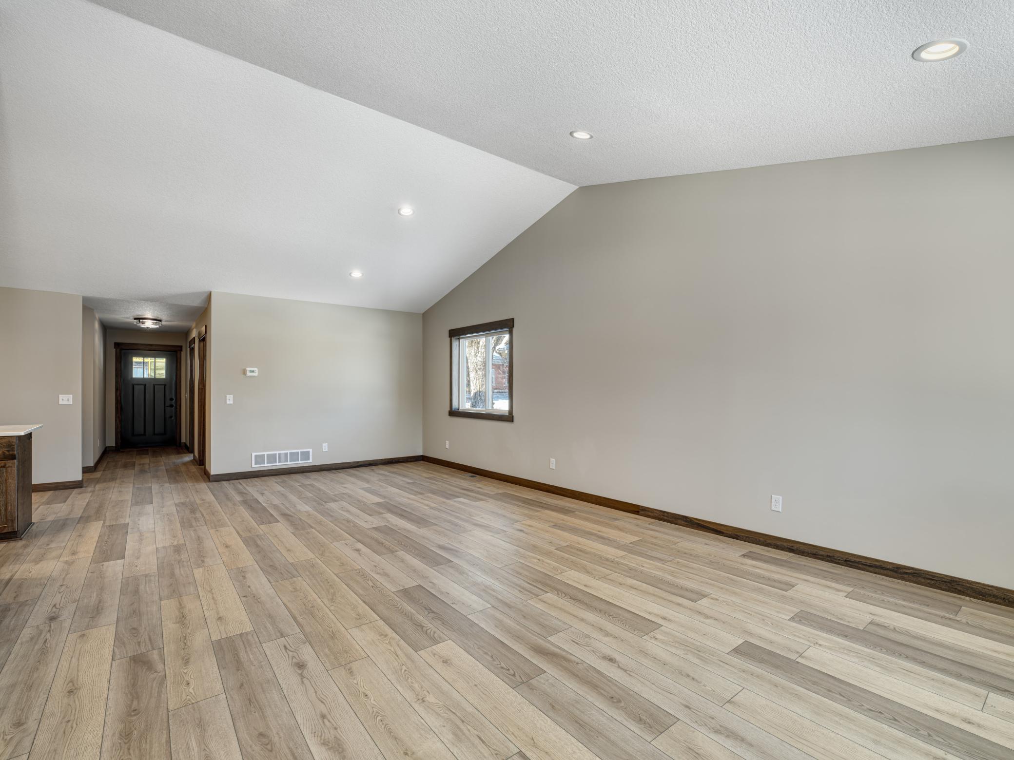 230 South Chestnut Street Ellsworth, WI 54011 - Photo 7 of 15