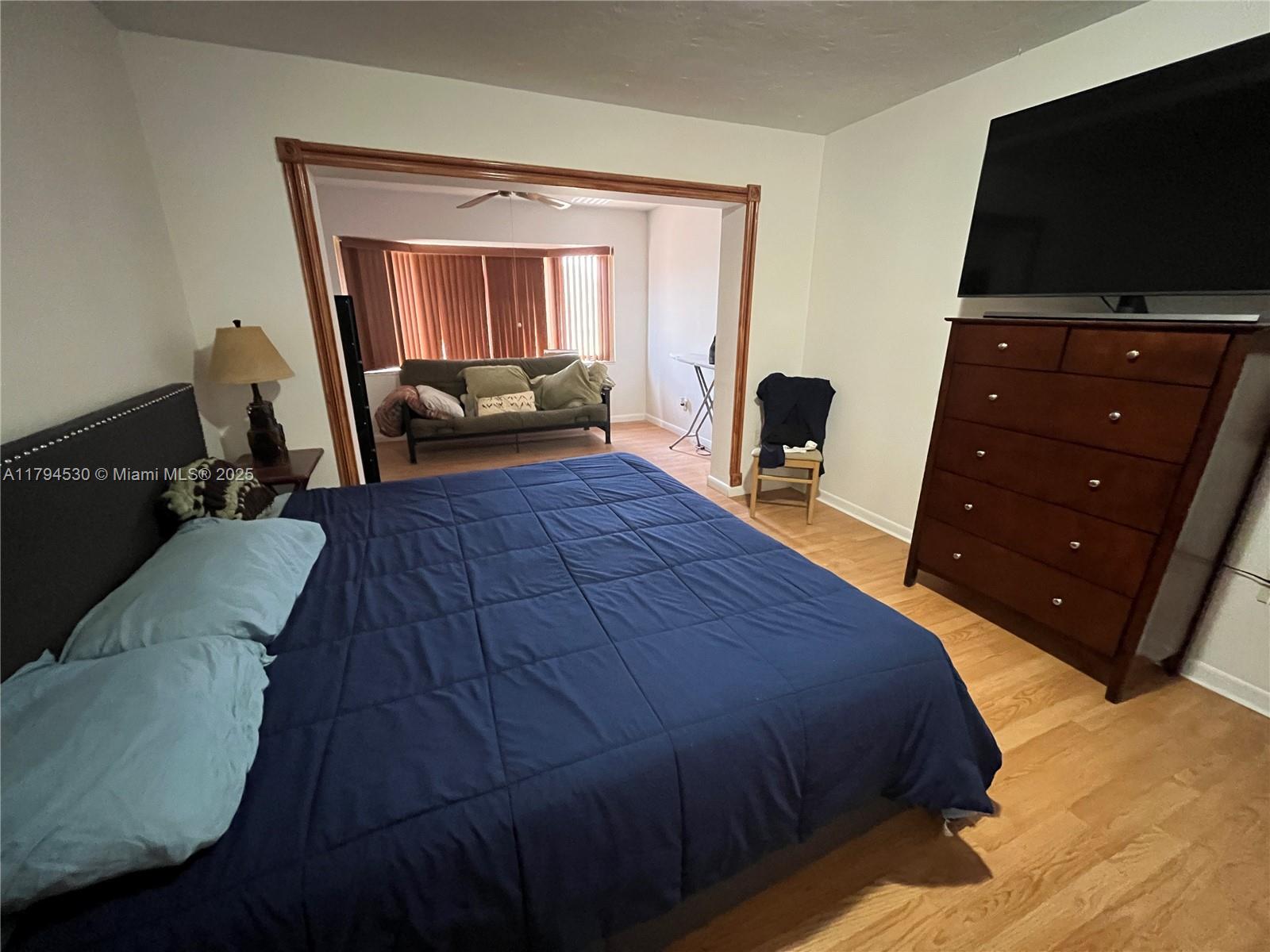 Sunset Miami, FL 33173 - Photo 6 of 10