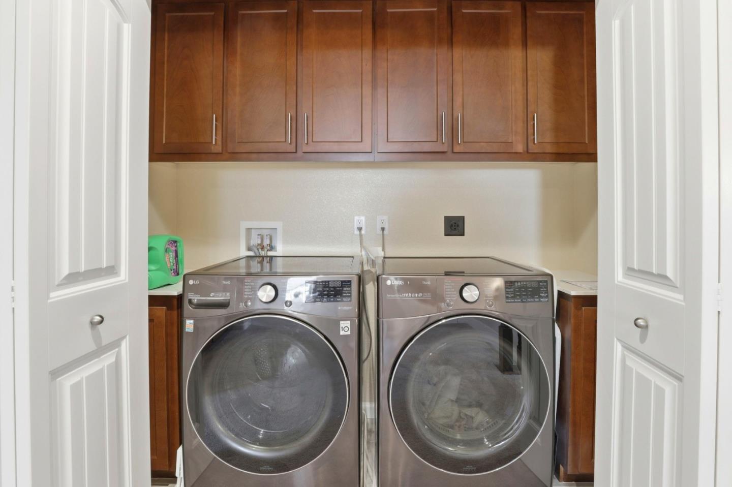 187 Springtime Circle Hollister, CA 95023 - Photo 16 of 19 a utility room with dryer and washer