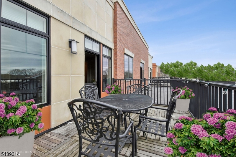 33 Green Village Road Madison, NJ 07940 - Photo 21 of 22