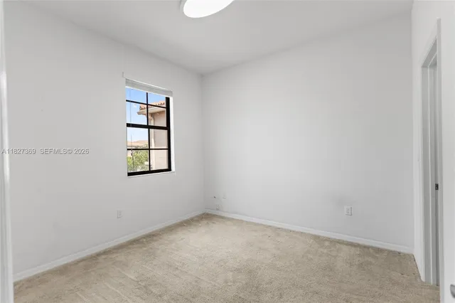 $699,900 | 878 Northeast 191st Street, Miami, FL 33179