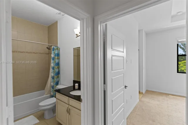 $699,900 | 878 Northeast 191st Street, Miami, FL 33179