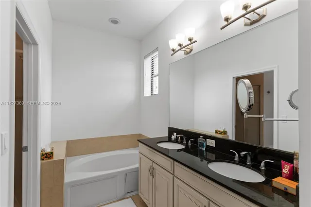 $699,900 | 878 Northeast 191st Street, Miami, FL 33179