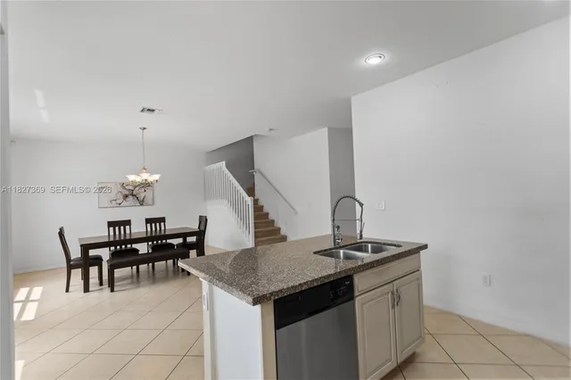 $699,900 | 878 Northeast 191st Street, Miami, FL 33179