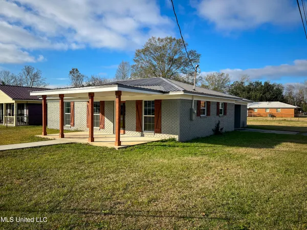 $165,000 | 45 Sinclair Street, Lucedale, MS 39452