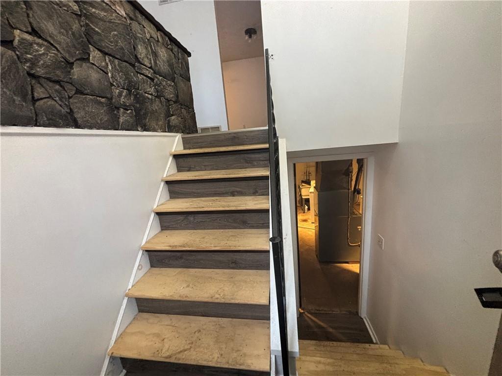 219 Gretna Road Washington, PA 15301 - Photo 4 of 20