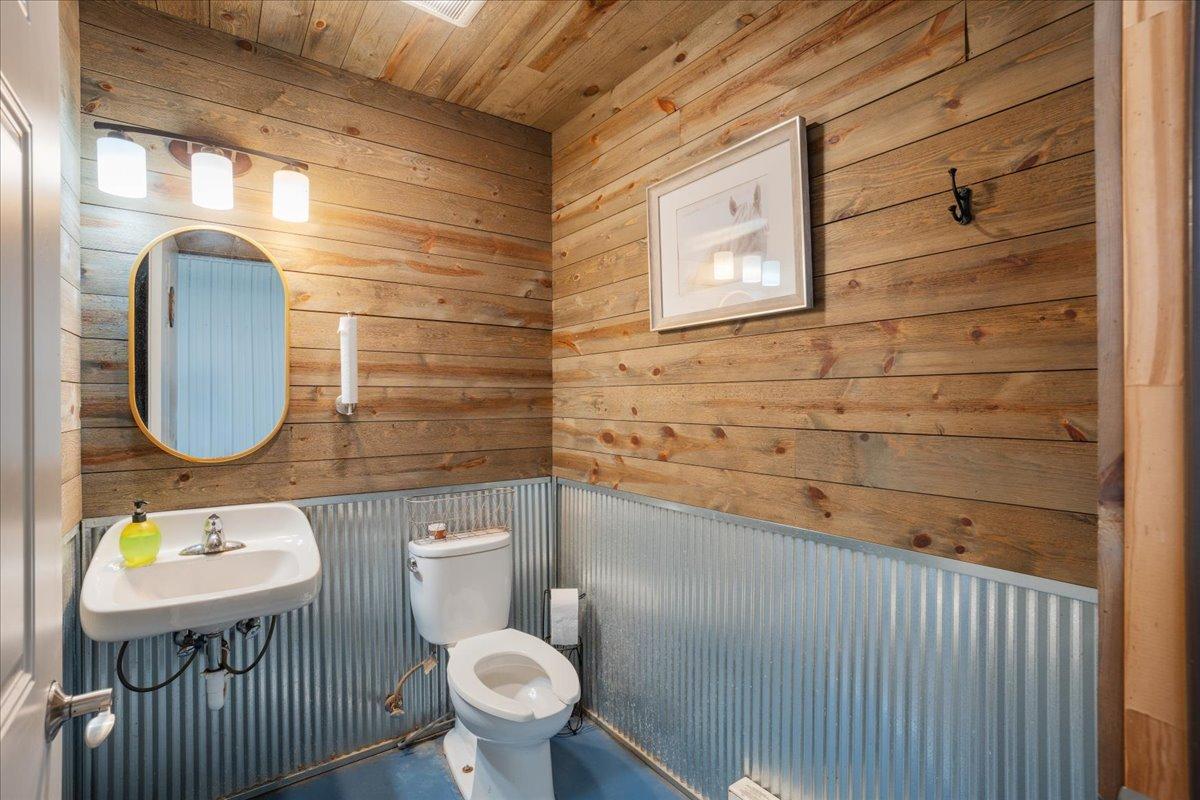 27949 County Road H Webster, WI 54893 - Photo 33 of 99