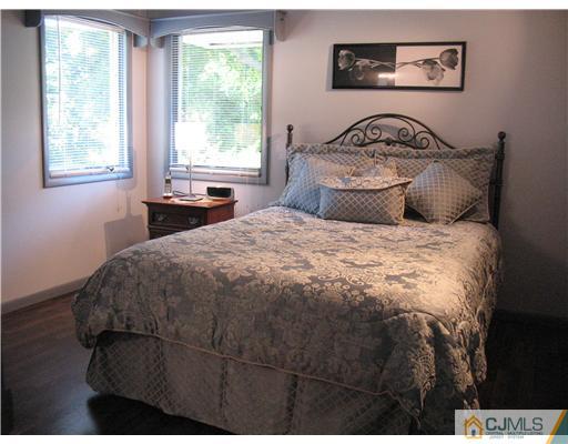 10 Pearl Road East Brunswick, NJ 08816 - Photo 8 of 10 Gallery Image 8