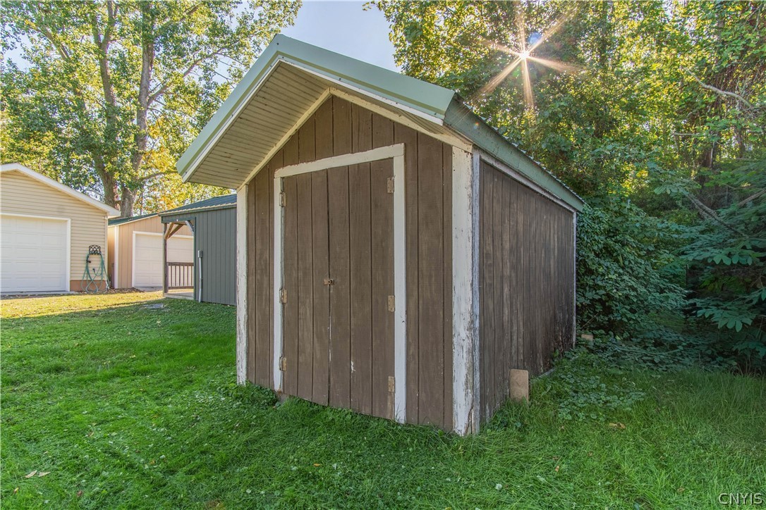 24863 Logans Road Lyme, NY 13693 - Photo 34 of 49 Gallery Image 34