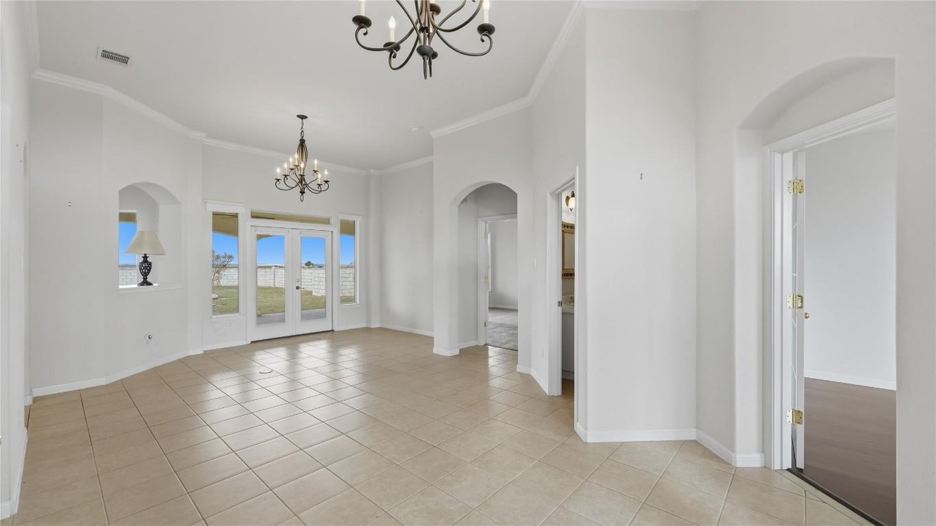 15620 Harry Lind Road Manor, TX 78653 - Photo 14 of 40 a view of livingroom with window