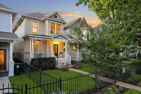 $779,800 | 227 West 24th Street, Houston, TX 77008