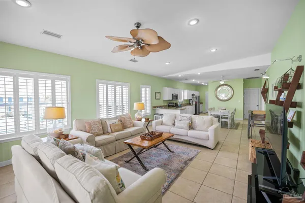 $635,000 | 446 Harbor Light Circle, Gulf Shores, AL 36542