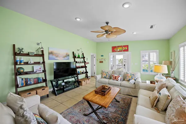 $635,000 | 446 Harbor Light Circle, Gulf Shores, AL 36542