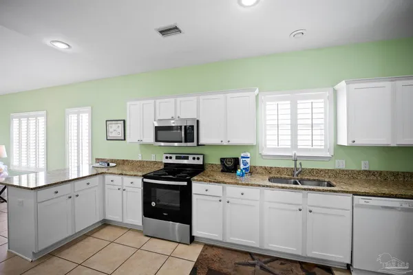 $635,000 | 446 Harbor Light Circle, Gulf Shores, AL 36542