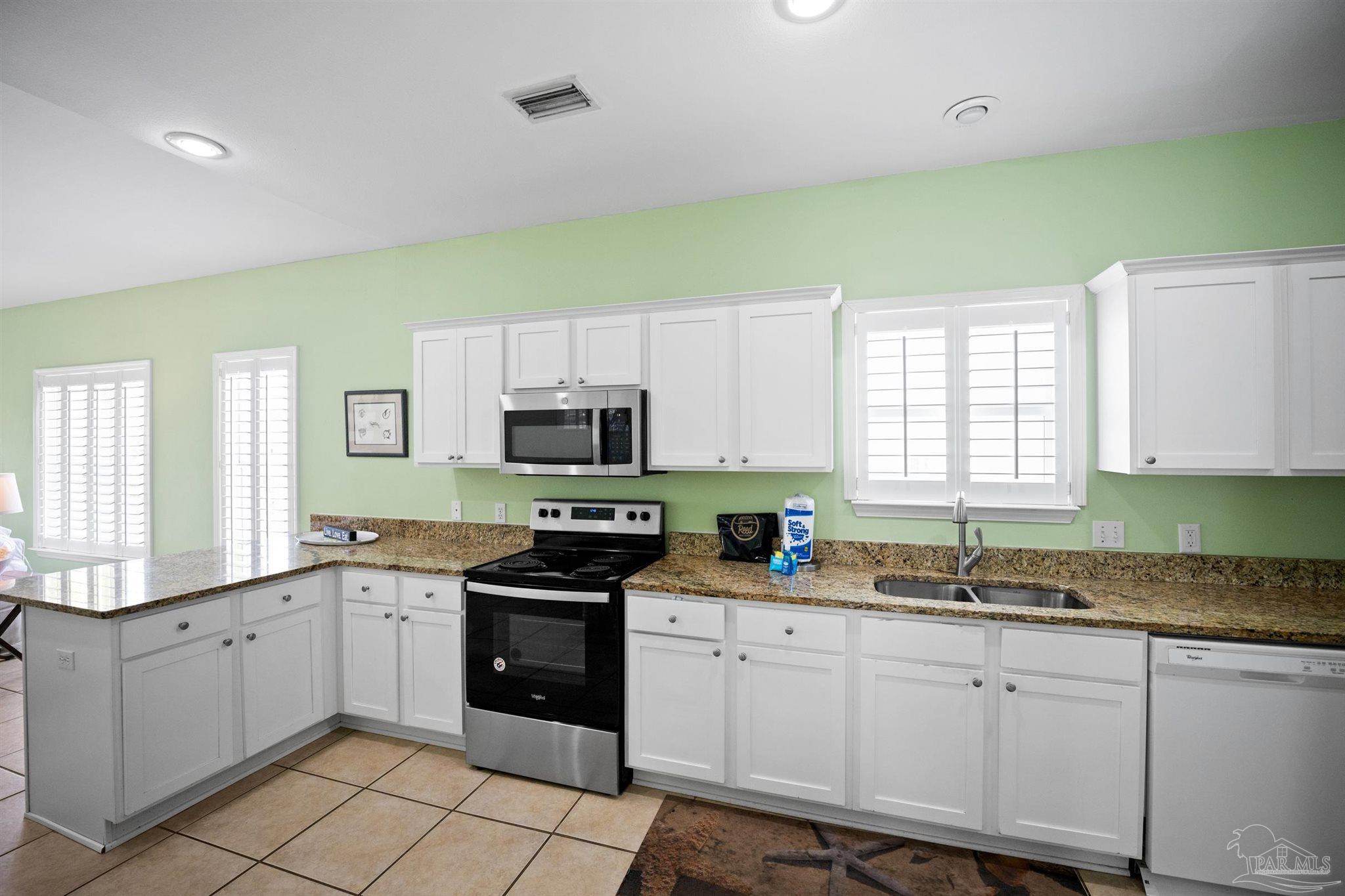 446 Harbor Light Circle Gulf Shores, AL 36542 - Photo 10 of 30