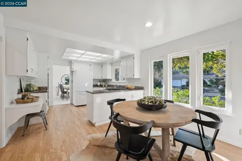 $1,595,000 | 300 Constance Place, Moraga, CA 94556