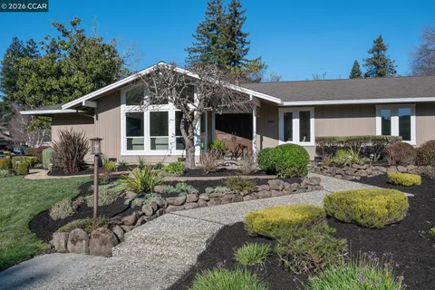 $1,595,000 | 300 Constance Place, Moraga, CA 94556