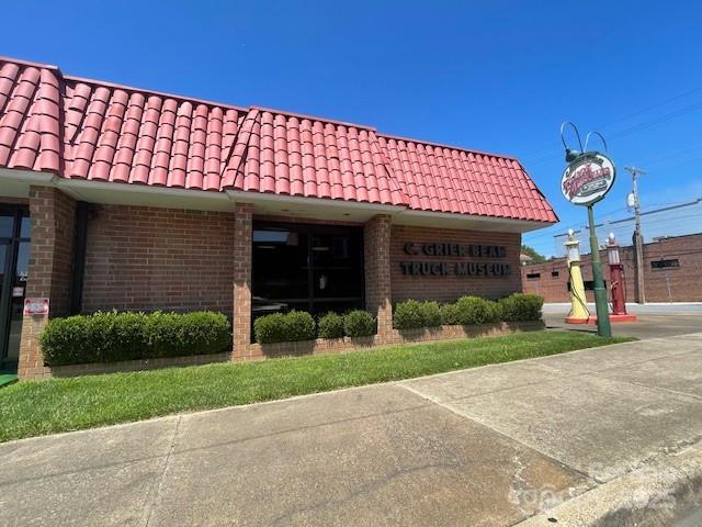 323-j C J C Dellinger Road Cherryville, NC 28021 - Photo 28 of 29 a view of a house with a yard