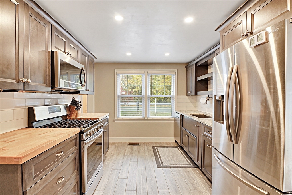 1606 Wilbraham Road Springfield, MA 01119 - Photo 11 of 25