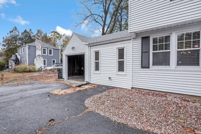 $344,999 | 1606 Wilbraham Road, Springfield, MA 01119