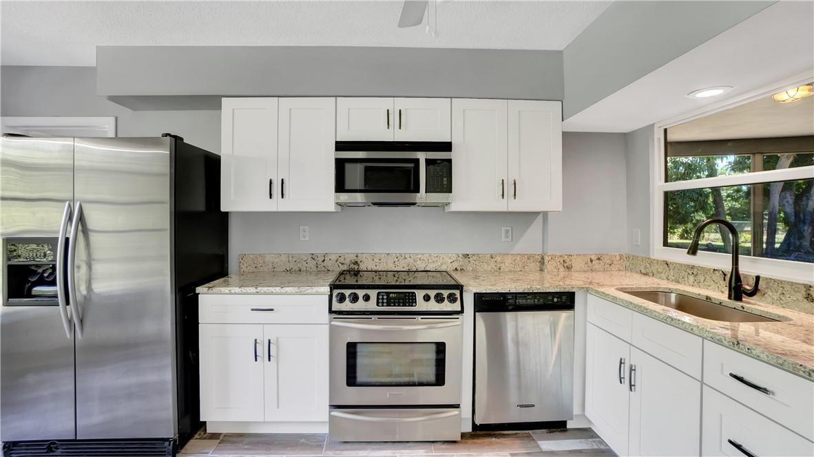 1332 Southwest 12th Avenue Boca Raton, FL 33486 - Photo 3 of 26 Photo 3