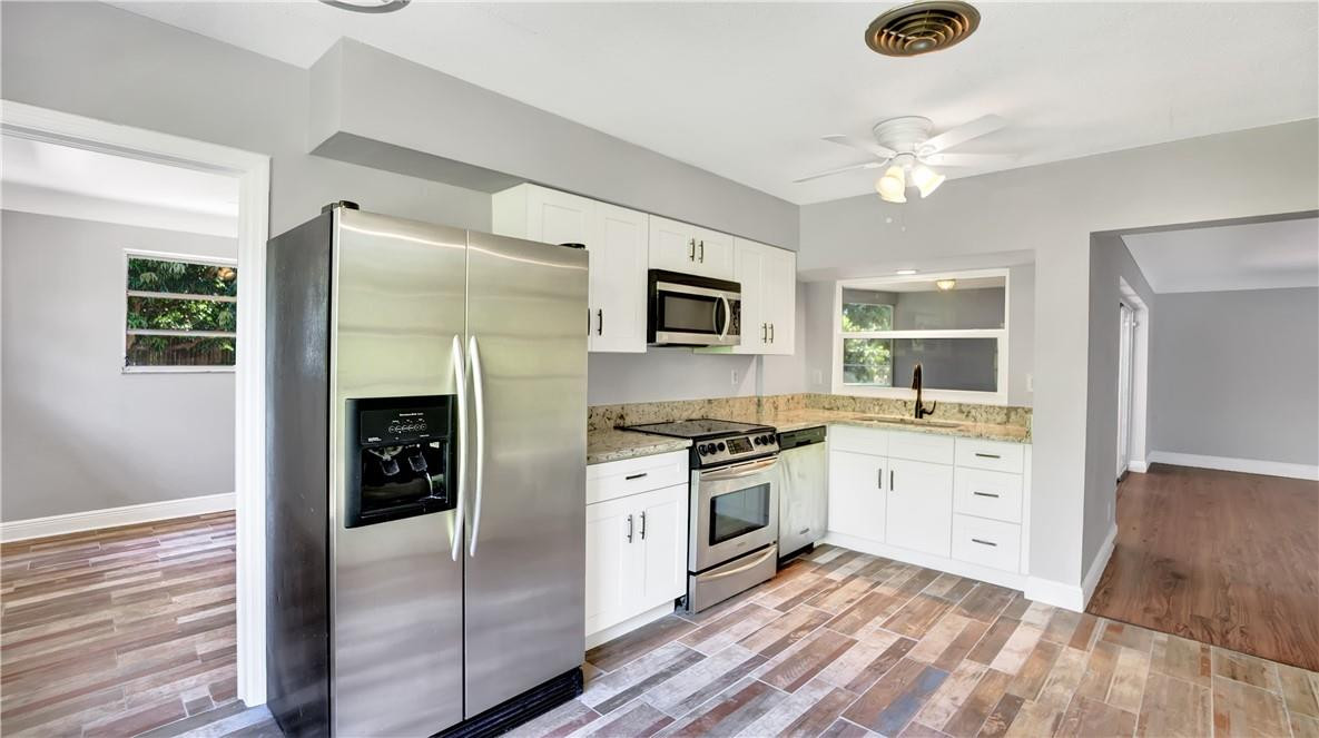 1332 Southwest 12th Avenue Boca Raton, FL 33486 - Photo 5 of 26 Photo 5