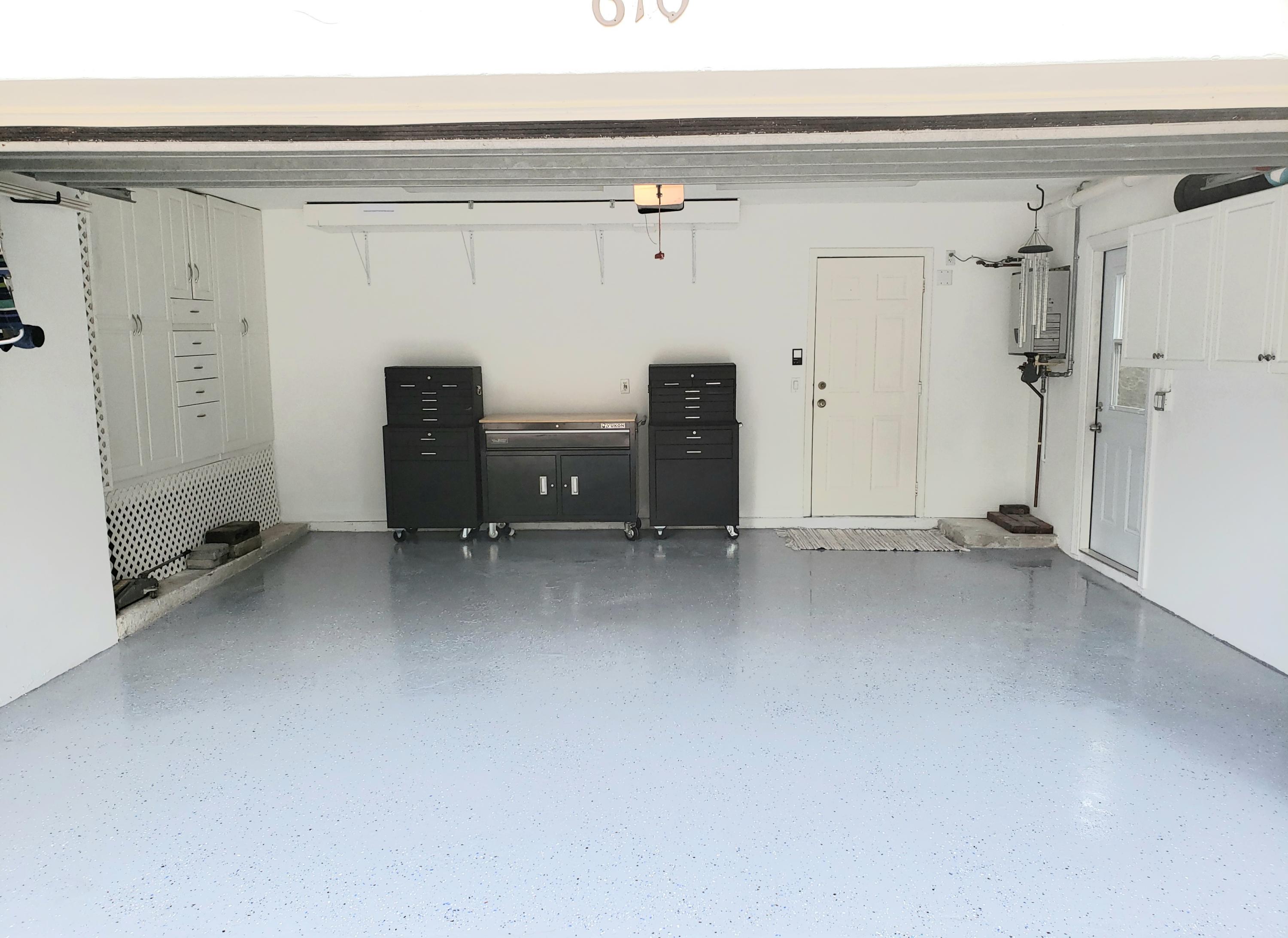 610 Scrubjay Drive Jupiter, FL 33458 - Photo 28 of 29 26111a2eb44b-garage1