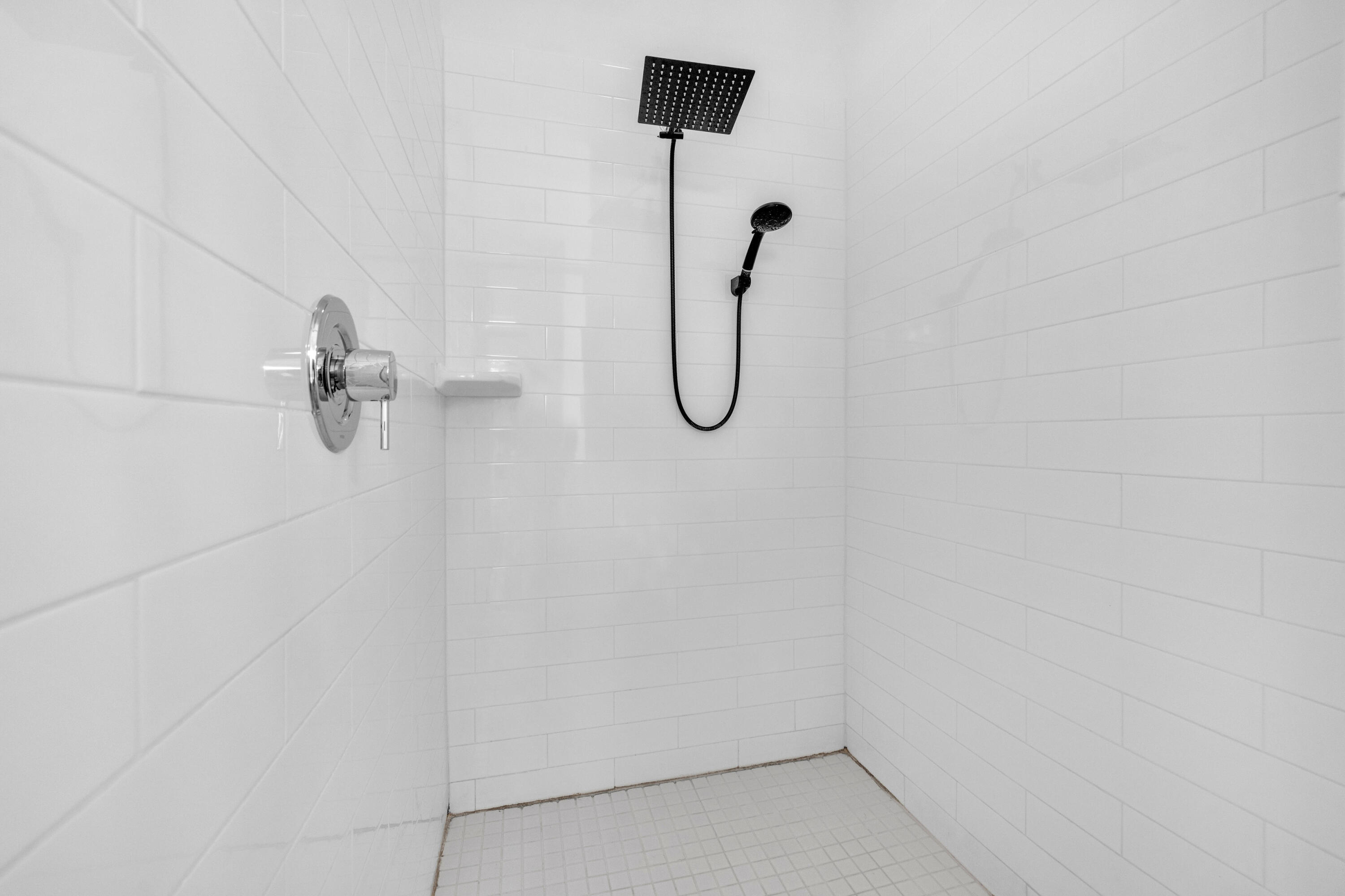 2999 Butternut Lane Riviera Beach, FL 33410 - Photo 33 of 52 Bathroom