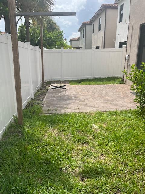 2999 Butternut Lane Riviera Beach, FL 33410 - Photo 9 of 52 Backyard