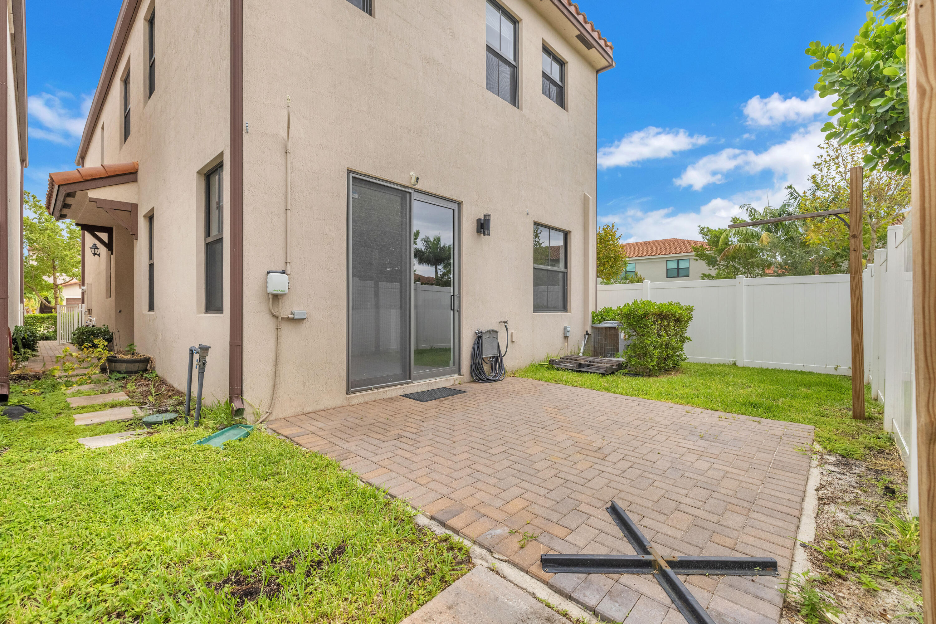 2999 Butternut Lane Riviera Beach, FL 33410 - Photo 10 of 52 Backyard
