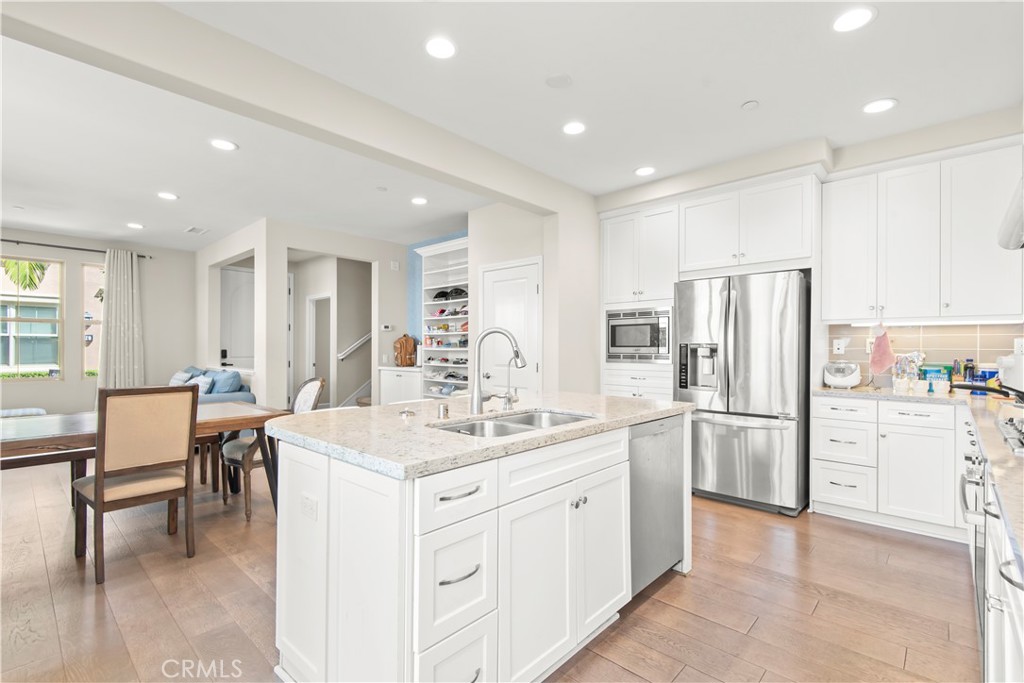 72 Granite Path Irvine, CA 92620 - Photo 10 of 42