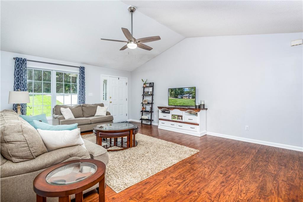 4370 River Road Hickory, NC 28602 - Photo 5 of 18
