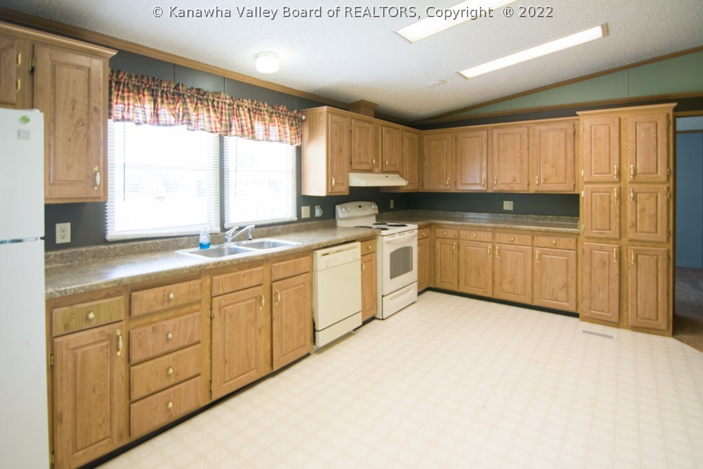 484 Hamilton Ridge Road Ravenswood, WV 26164 - Photo 18 of 30 Gallery Image 18