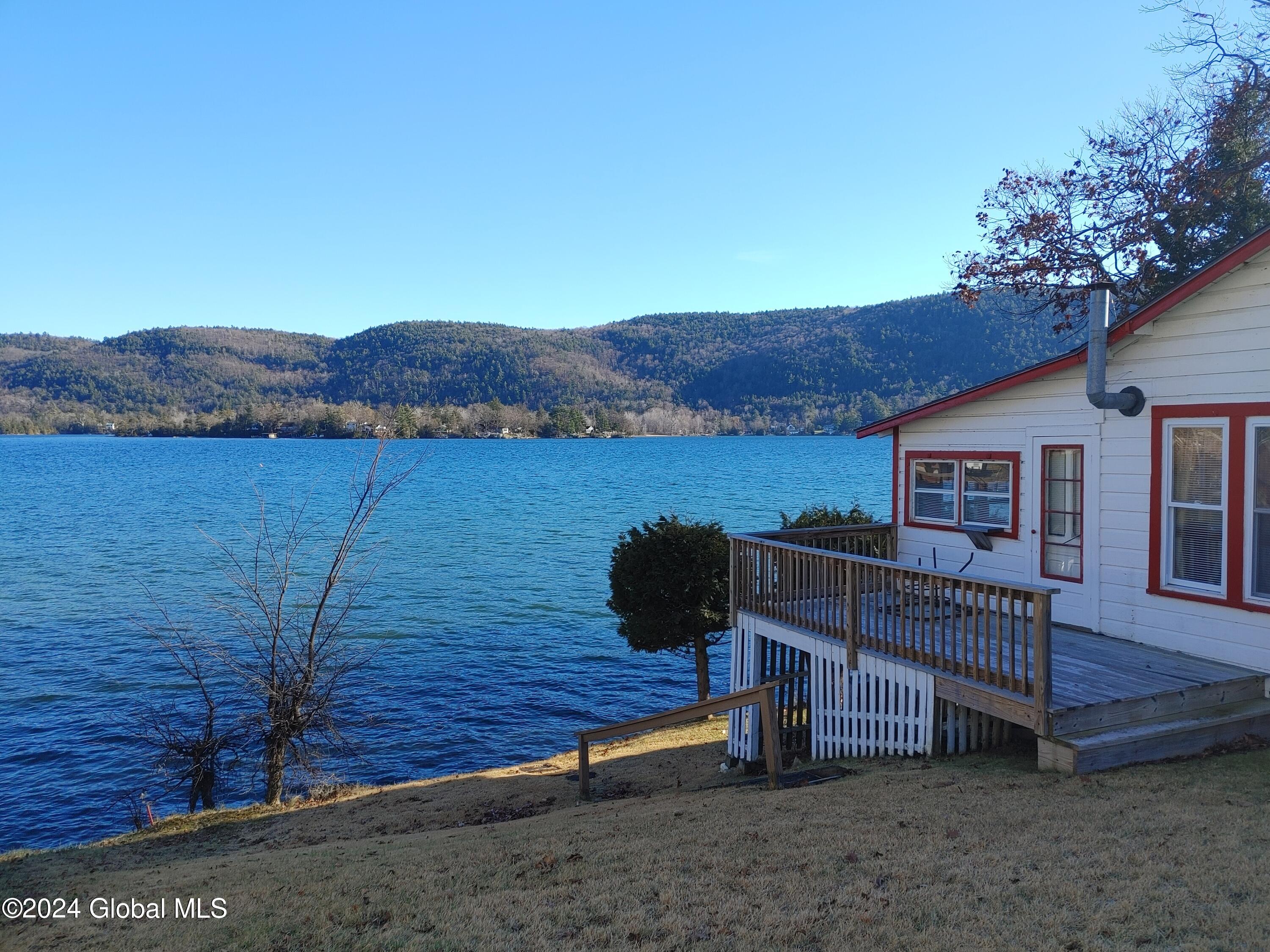 15 Coates Point Road Ticonderoga, NY 12883 - Photo 4 of 18 0102241321