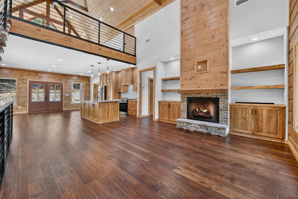 200 West Goldmine Road Ellijay, GA 30536 - Photo 8 of 67 Outstanding Great Room!