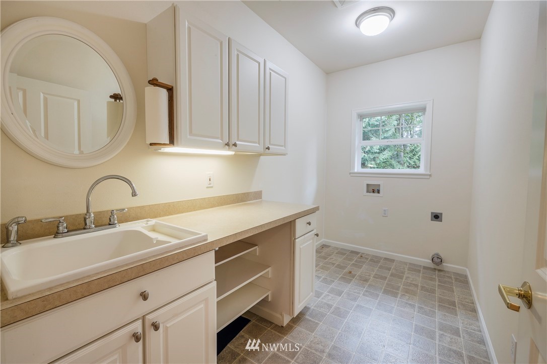 3354 Anderson Road Southeast Port Orchard, WA 98366 - Photo 29 of 39 Gallery Image 29