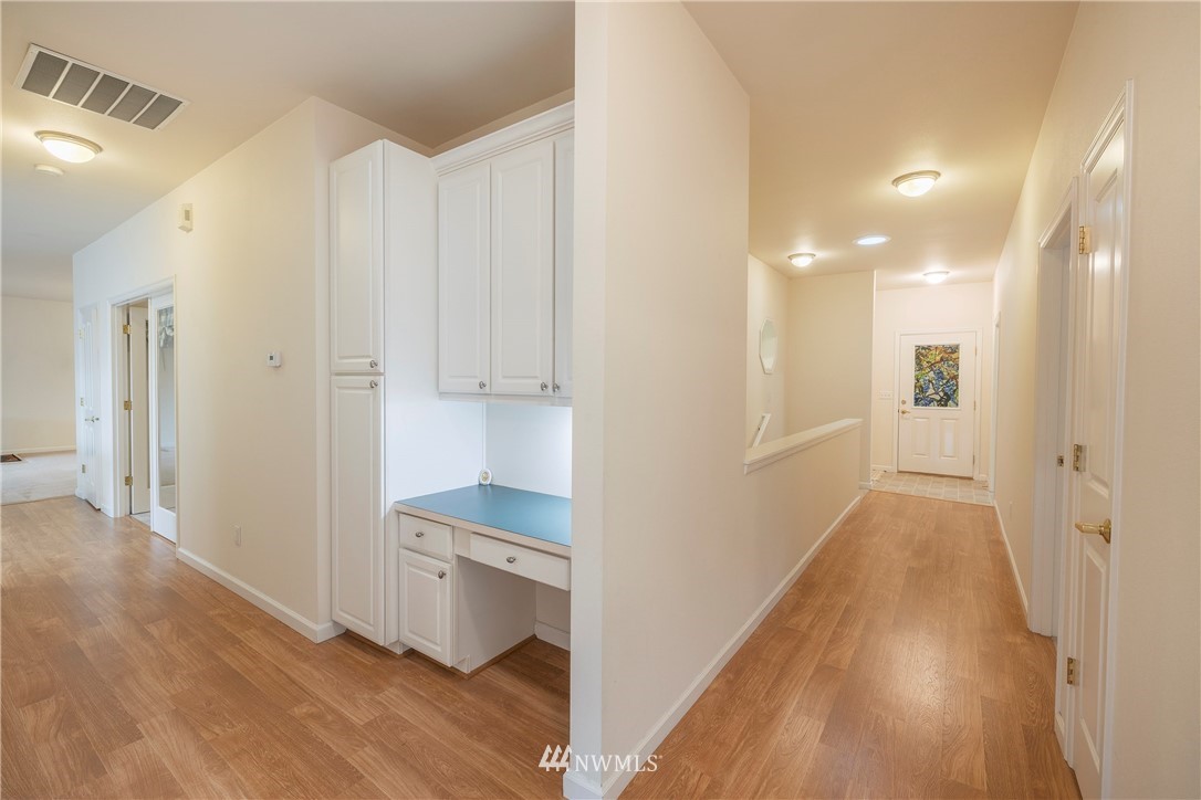 3354 Anderson Road Southeast Port Orchard, WA 98366 - Photo 7 of 39 Gallery Image 7