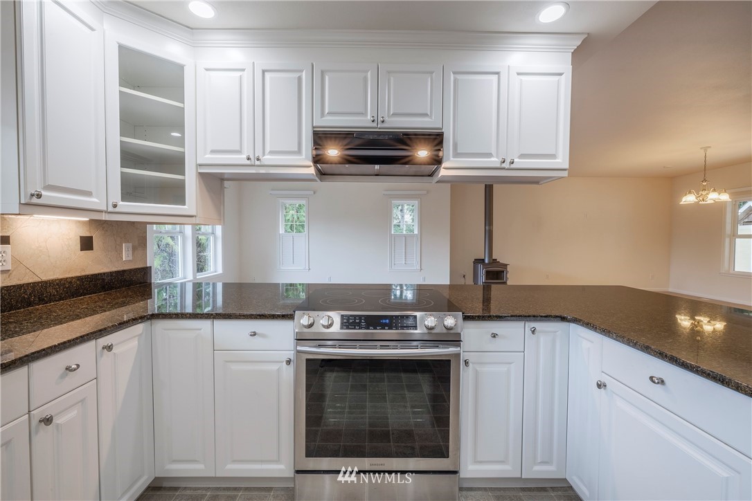 3354 Anderson Road Southeast Port Orchard, WA 98366 - Photo 10 of 39 Gallery Image 10
