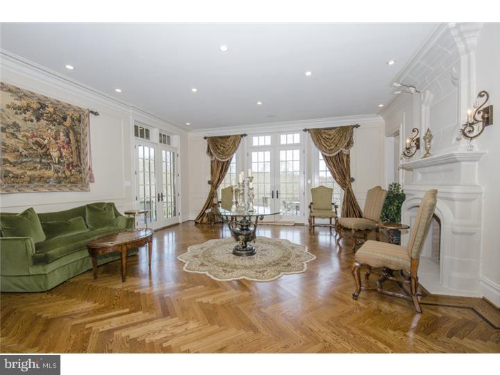 2231 Buttonwood Road Berwyn, PA 19312 - Photo 3 of 22